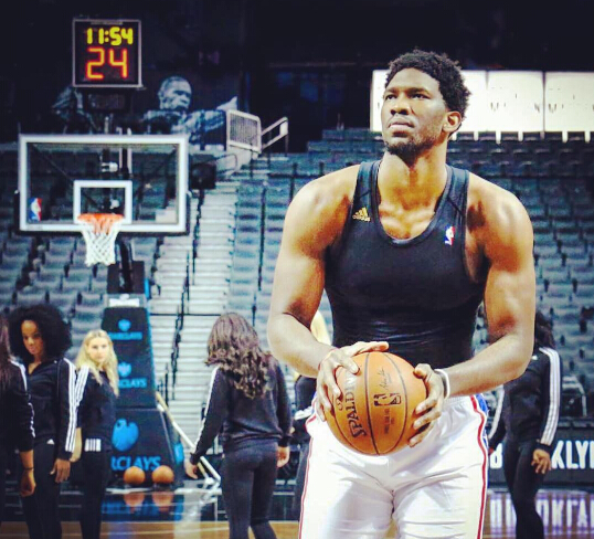 过去他以冲 过去他以冲