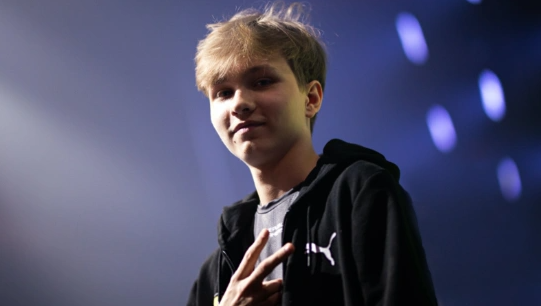 肋部穿透 肋部穿透