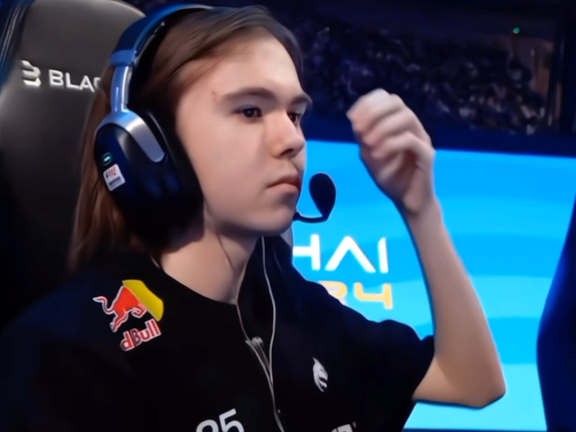 此重新连在 此重新连在